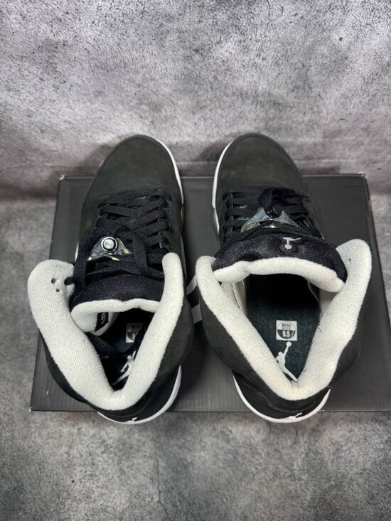 Size 9.5 | Jordan 5 Oreo With Box | Pre-Owned